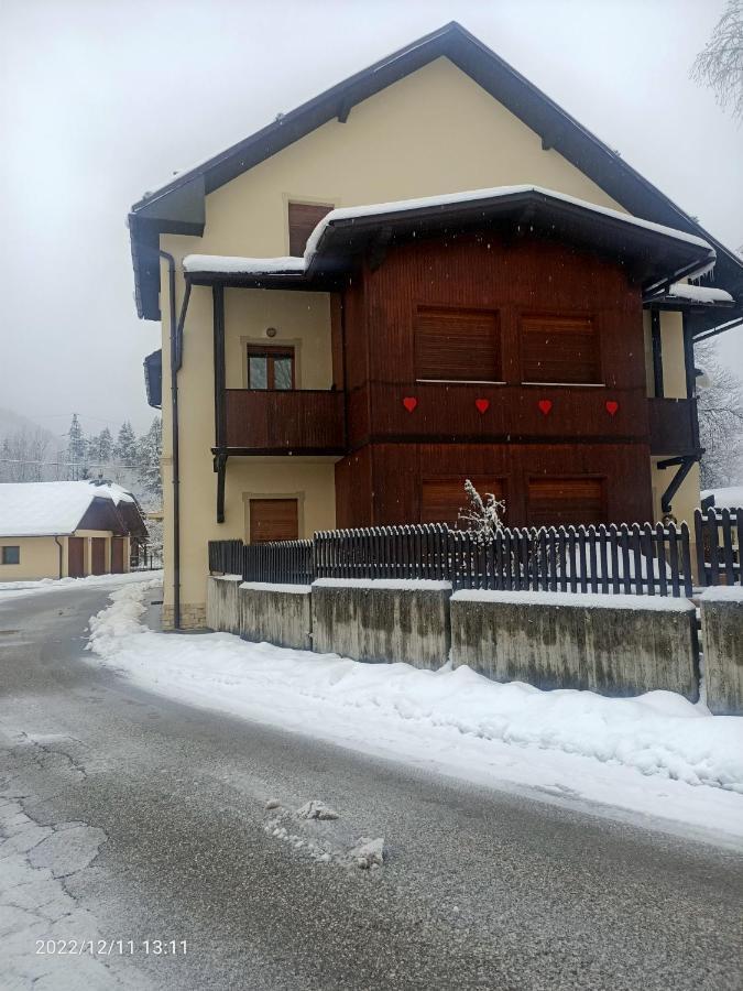 Holiday Home Il Tuo Piccolo Angolo Di Paradiso Tarvisio Exteriör bild