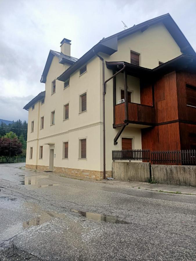 Holiday Home Il Tuo Piccolo Angolo Di Paradiso Tarvisio Exteriör bild